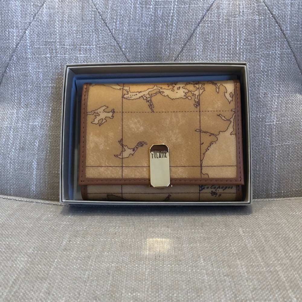 T’Classe Small Wallet - Brand New!